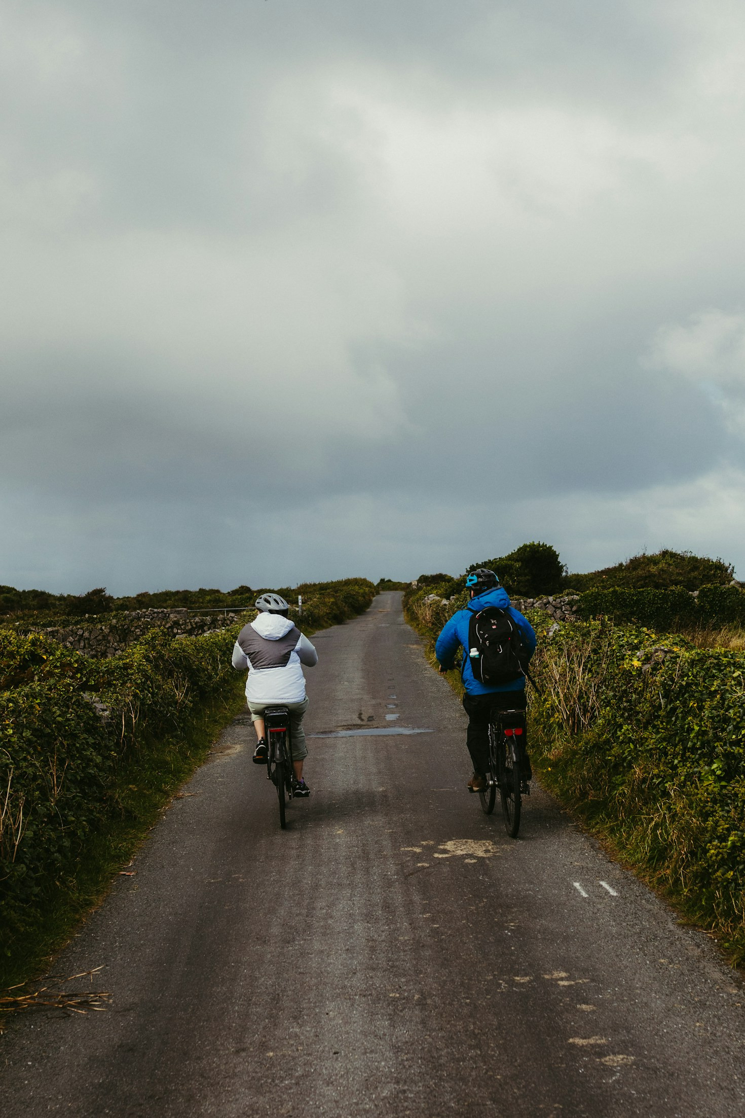 La magia dei paesaggi locali in bicicletta